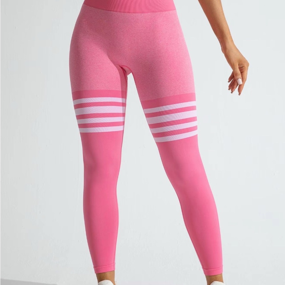 Sporty Women’s Striped Print Runched V-Waist Leggings Size XL - Picture 3 of 6